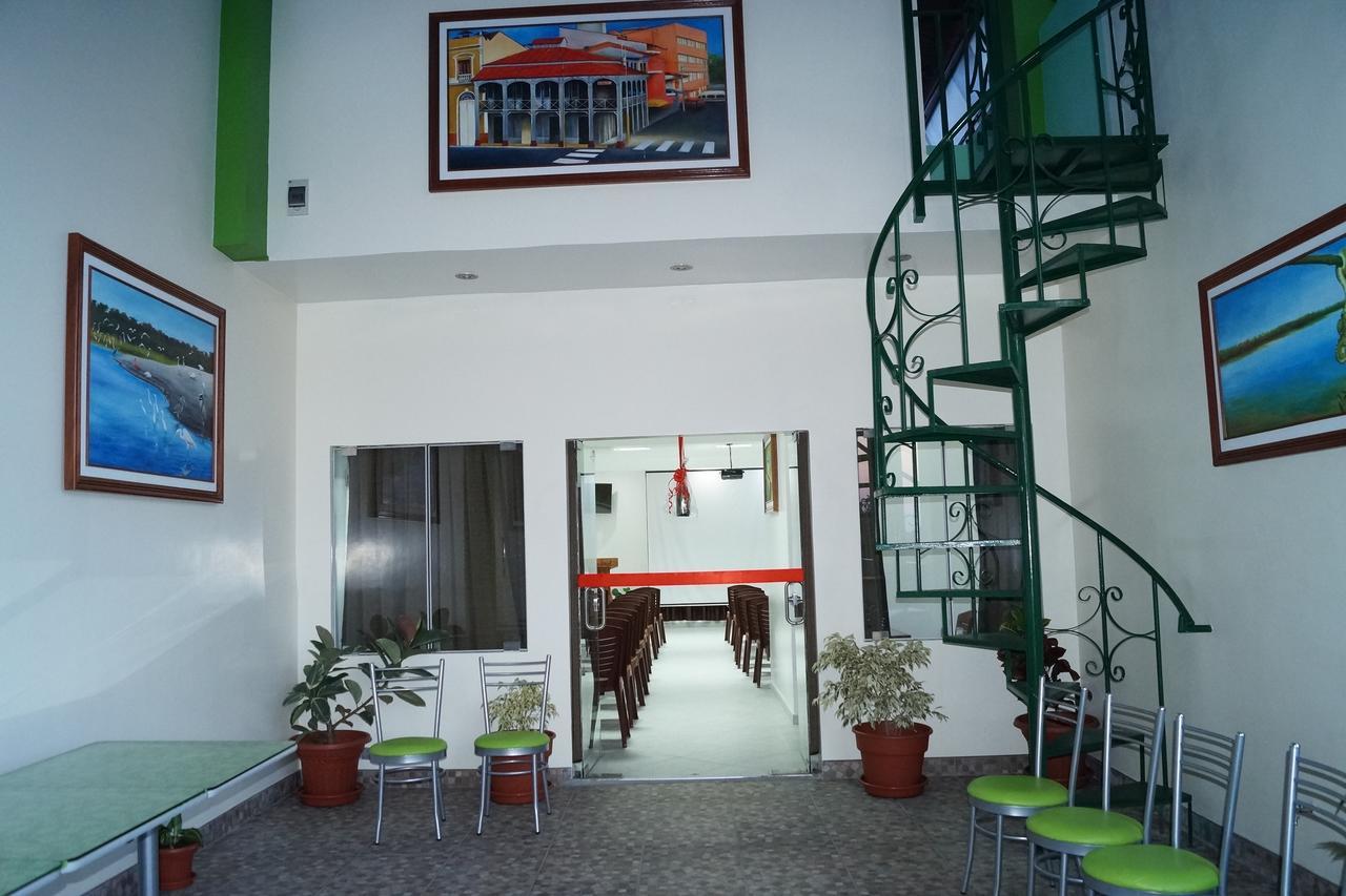 Alojamiento El Cardenal Iquitos Exterior photo
