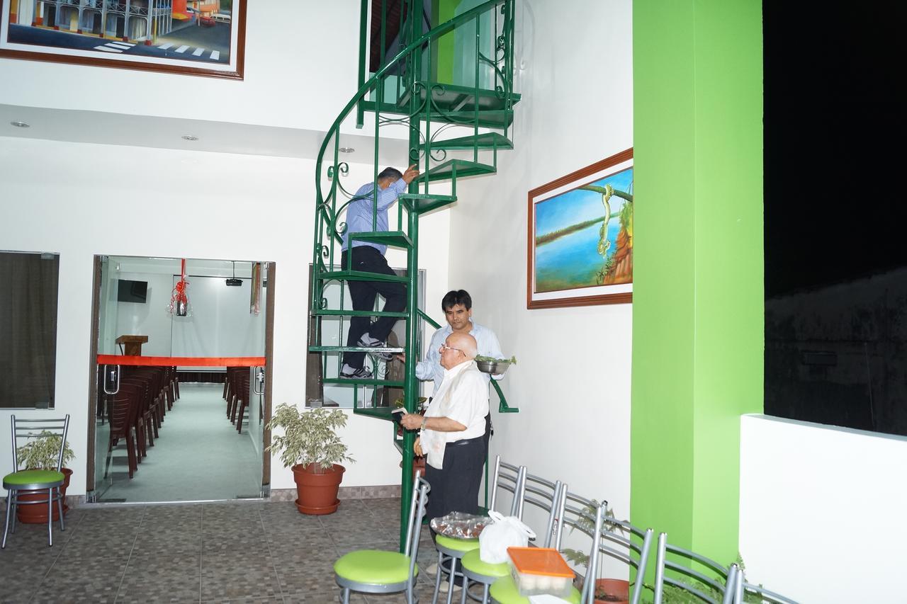 Alojamiento El Cardenal Iquitos Exterior photo